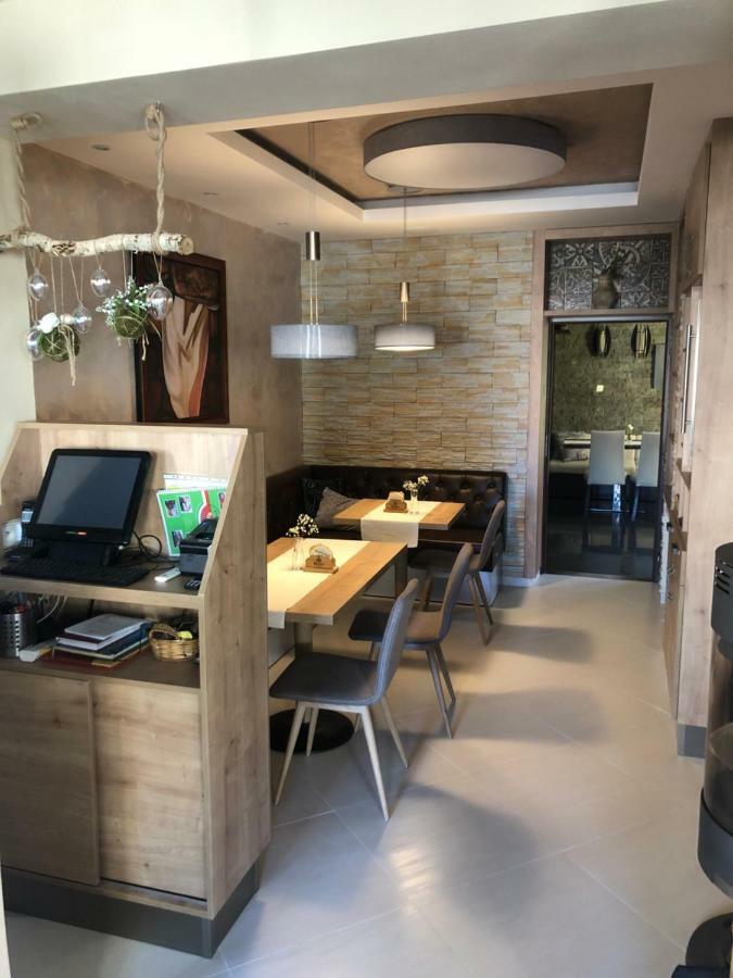 Penzion Toscana Lanzhot ภายนอก รูปภาพ